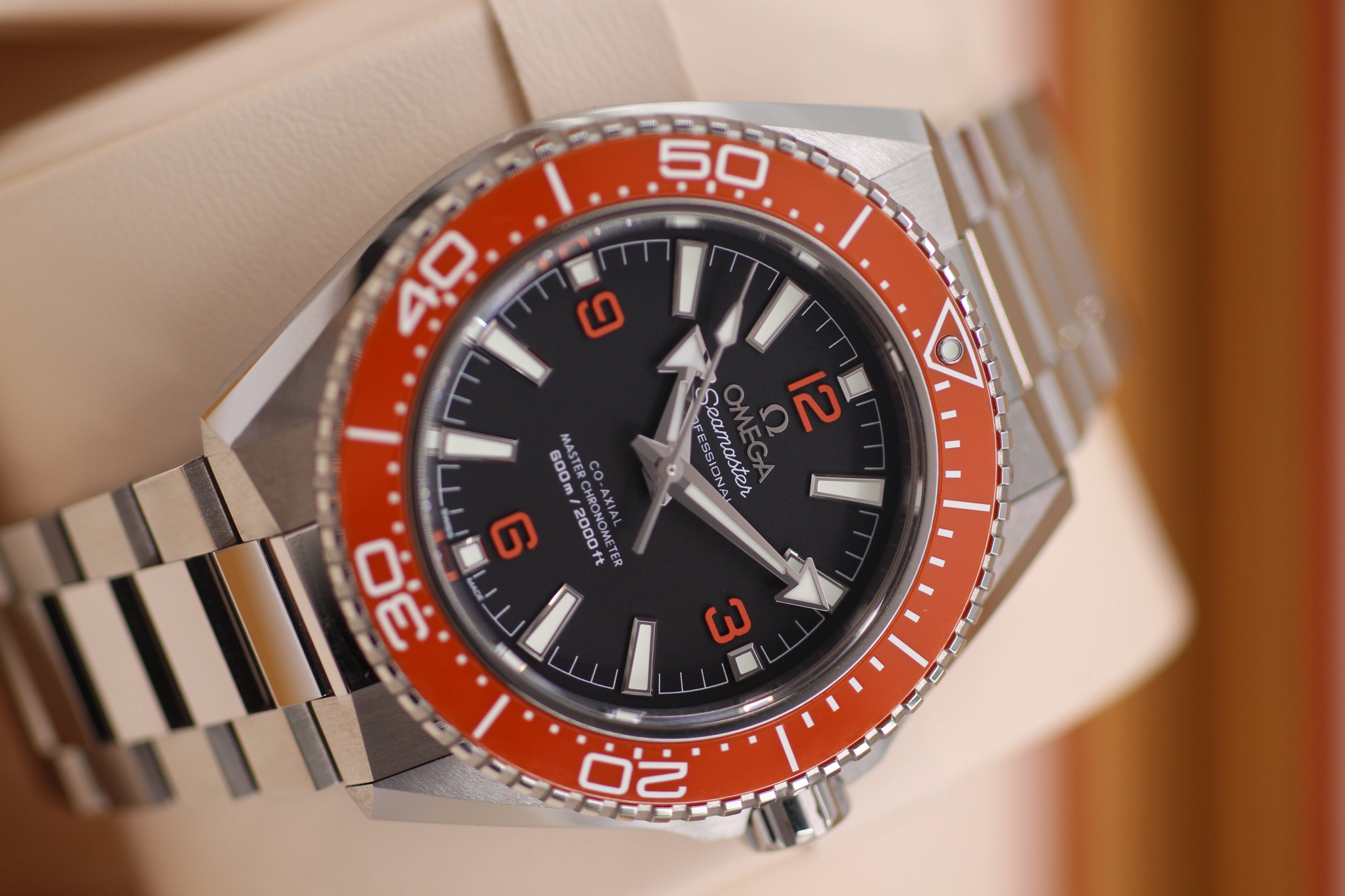 Omega Planet Ocean 600m Orange 42mm 217.30.42.21.01.003 previously sold timepiece