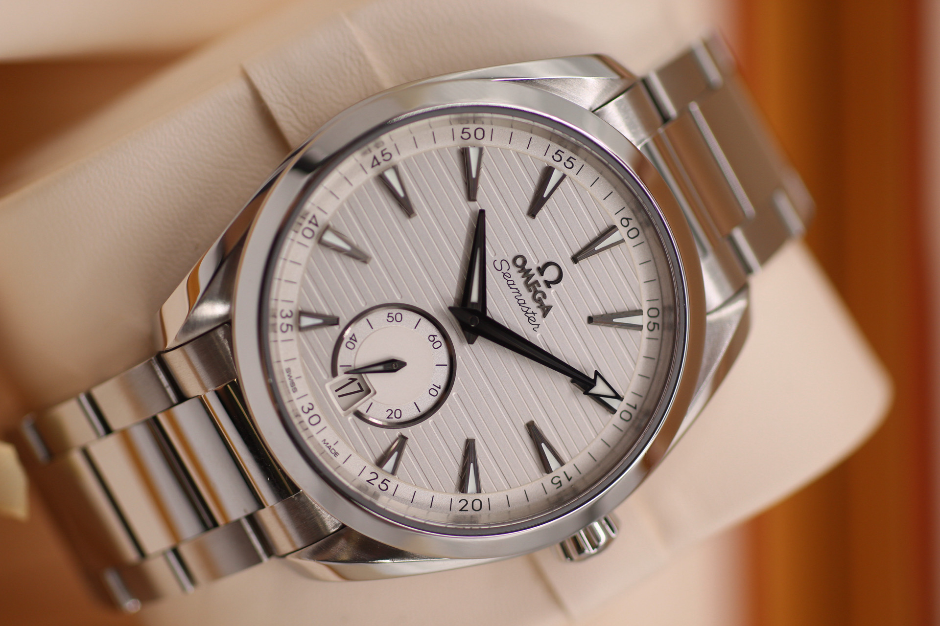 Omega Aqua Terra 150m Small Seconds 41mm 220.10.41.21.02.002