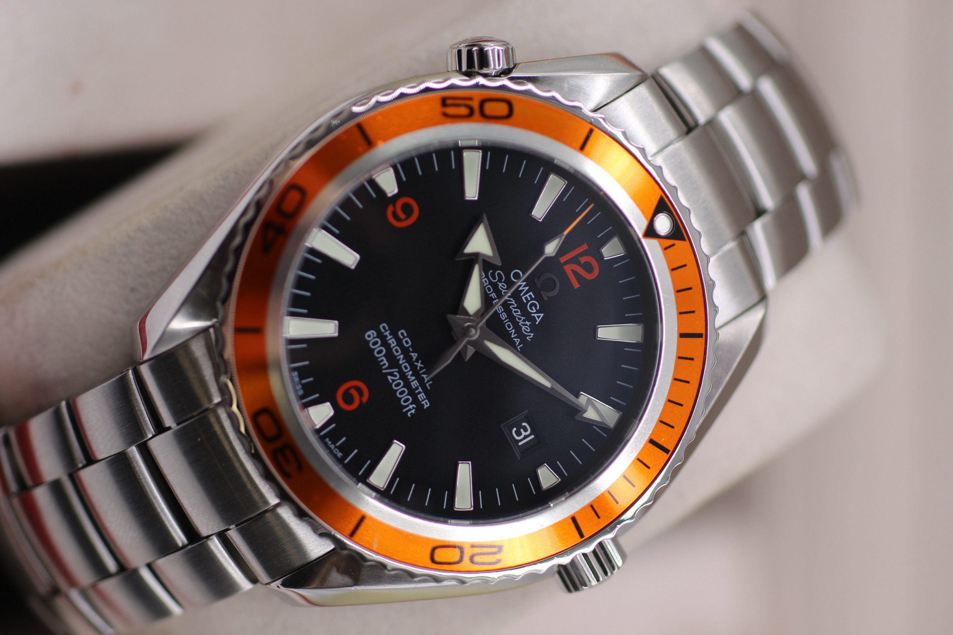 Omega Seamaster Planet Ocean 600m Orange 45mm 2208.50