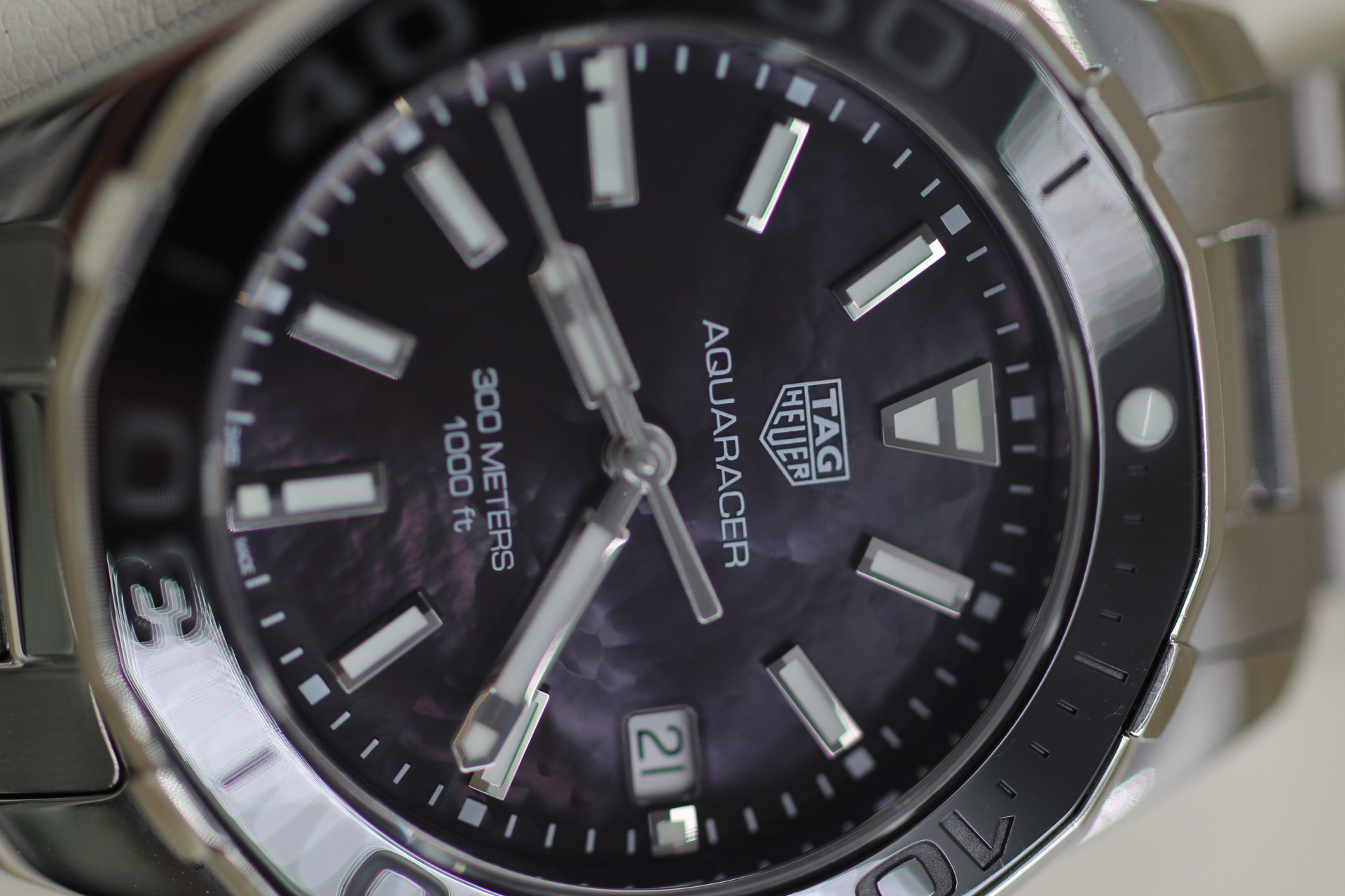 TAG Heuer Ladies Aquaracer Mother of Pearl Black 35mm