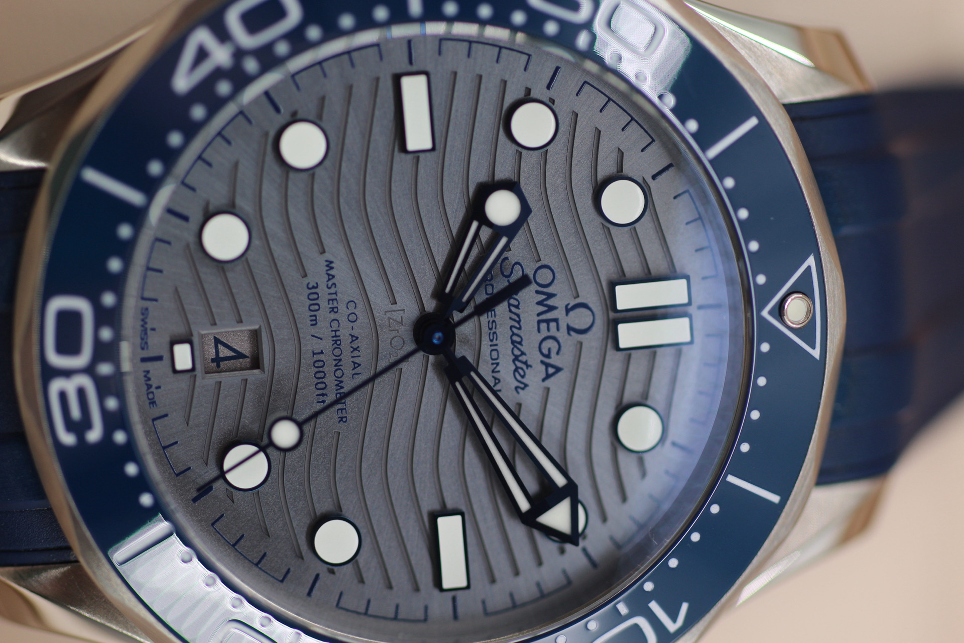 OMEGA Seamaster Professional 300m Silver Rubber 42mm